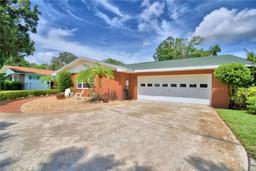 Picture of 222 W Wall Street, Frostproof, FL 33843