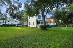 Picture of 1020 Wisconsin Avenue, Saint Cloud, FL 34769