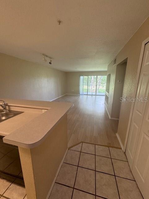 Picture of 13953 Fairway Island Drive Unit 624, Orlando FL 32837