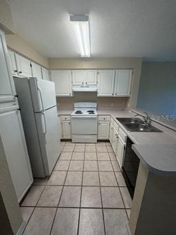 Picture of 13953 Fairway Island Drive Unit 624, Orlando, FL 32837