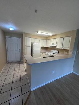 Picture of 13953 Fairway Island Drive Unit 624, Orlando, FL 32837