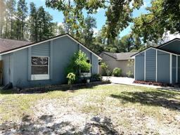 Picture of 3275 Fox Lake Drive, Tampa, FL 33618