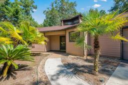 Picture of 11311 NE 211Th Terrace, Waldo, FL 32694