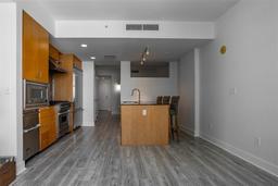 Picture of 1120 E Kennedy Boulevard Unit 1524, Tampa, FL 33602