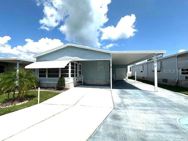 Picture of 518 Village Boulevard, Frostproof FL 33843