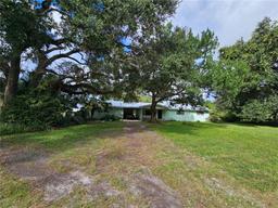 Picture of 560 County Road 65, Bunnell, FL 32110