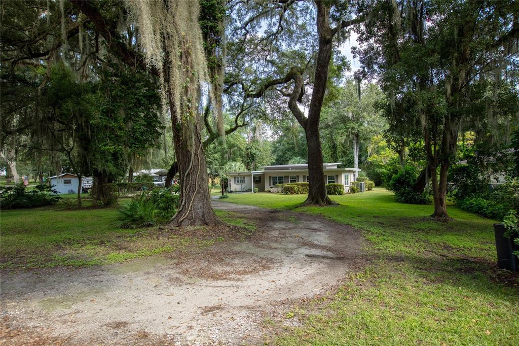 Picture of 20 SE Nelsons Point, Keystone Heights, FL 32656