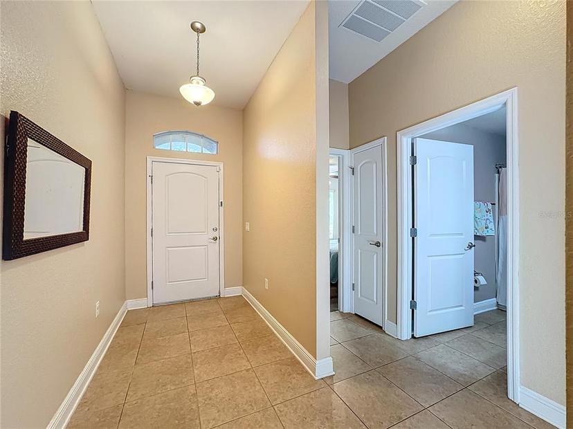 Picture of 10718 Standing Stone Drive, Wimauma FL 33598