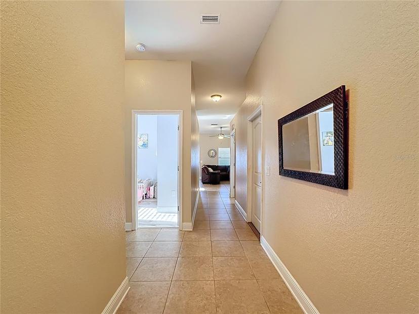 Picture of 10718 Standing Stone Drive, Wimauma FL 33598