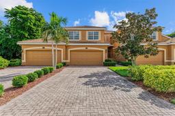 Picture of 323 Winding Brook Lane Unit 102, Bradenton, FL 34212