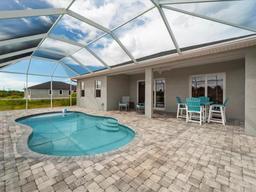 Picture of 127 Rifle Rd, Rotonda West, FL 33947