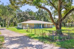 Picture of 6811 Estate Road, Lakeland, FL 33809