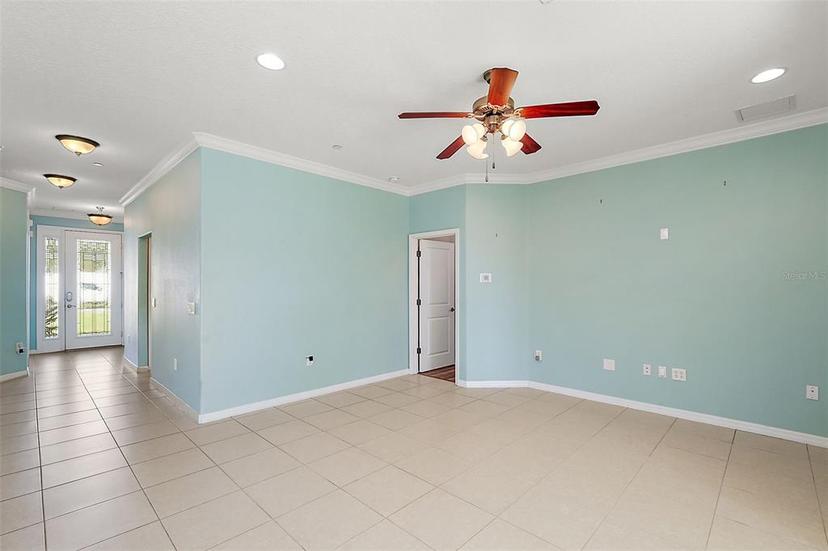 Picture of 13012 Yale Bluff Drive, Grand Island FL 32735