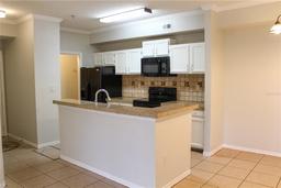 Picture of 5608 Pinnacle Heights Circle Unit 305, Tampa, FL 33624