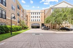 Picture of 4221 W Spruce Street Unit 1424, Tampa, FL 33607