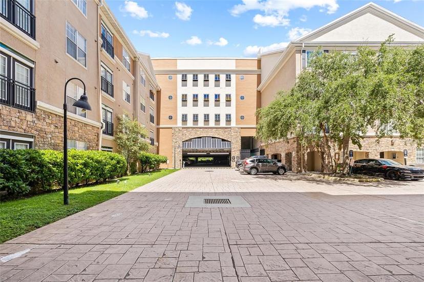 Picture of 4221 W Spruce Street Unit 1424, Tampa FL 33607