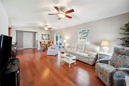 Picture of 4829 Colonnades Circle E, Lakeland, FL 33811