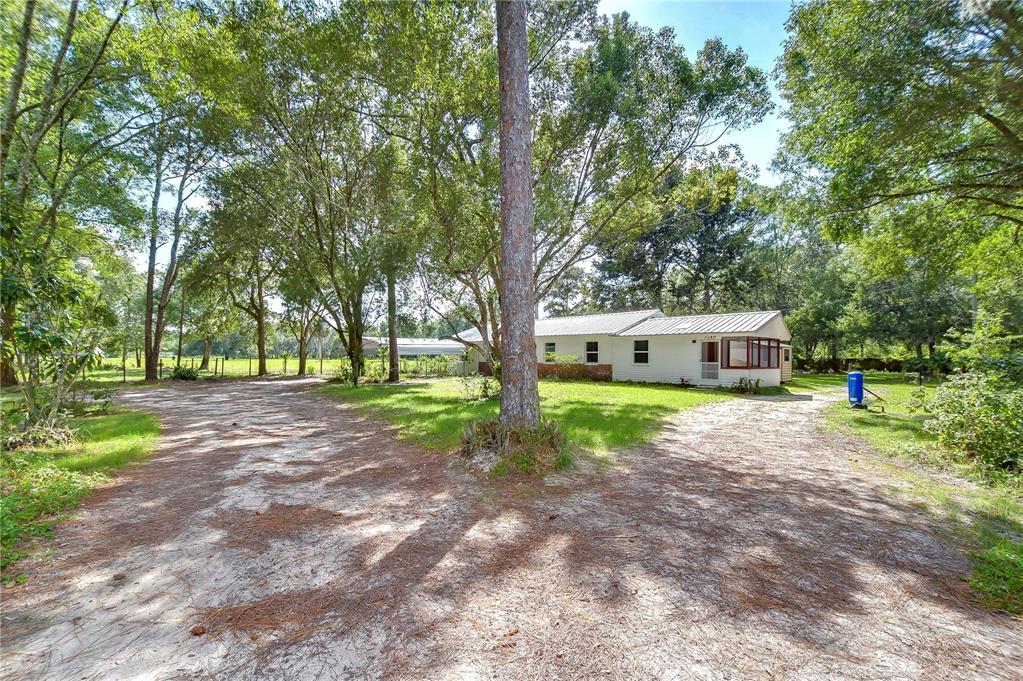 Picture of 7249 Berry Road, Zephyrhills, FL 33540