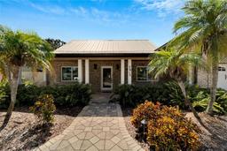 Picture of 7615 Alhambra Drive, Bradenton, FL 34209