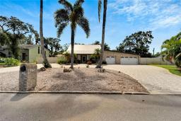 Picture of 7615 Alhambra Drive, Bradenton, FL 34209