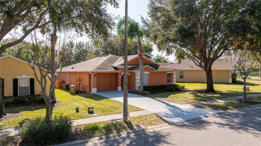 Picture of 17512 Woodcrest Way, Clermont, FL 34714