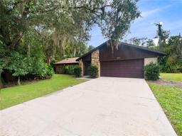 Picture of 1099 E De Carlo Drive, Deltona, FL 32725