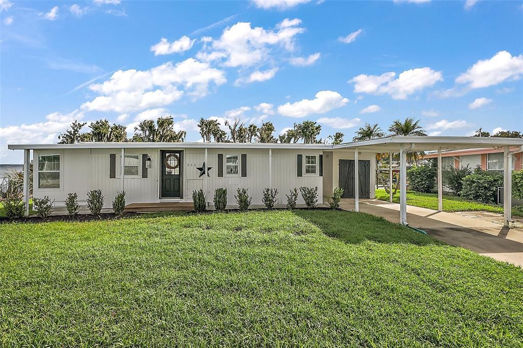 Picture of 3896 Picciola Road Unit # 255, Fruitland Park, FL 34731