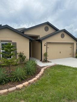 Picture of 2029 Amber Sweet Circle, Dundee, FL 33838