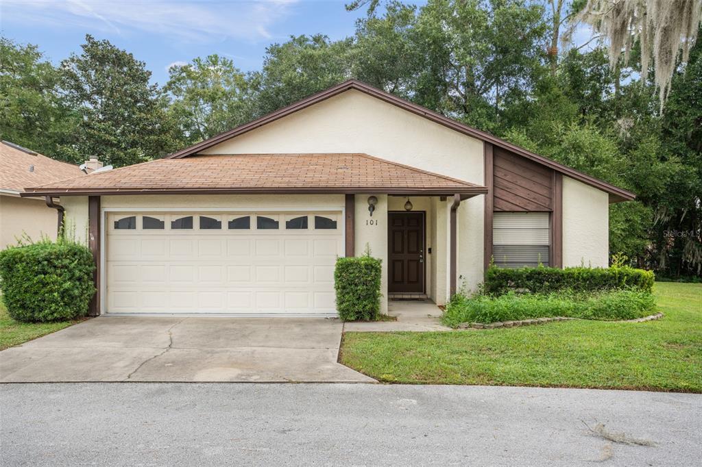 Picture of 1020 NE 30Th Avenue Unit 101, Ocala, FL 34470