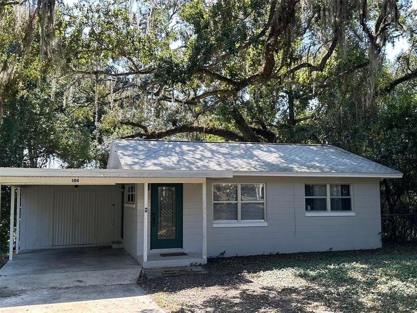 Picture of 104 E Mcclendon Street, Lady Lake FL 32159