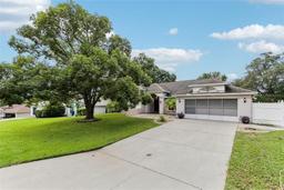 Picture of 8088 Spanish Oak Drive, Spring Hill, FL 34606