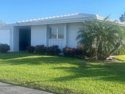 Picture of 3280 Southfield Lane Unit 804, Sarasota, FL 34239