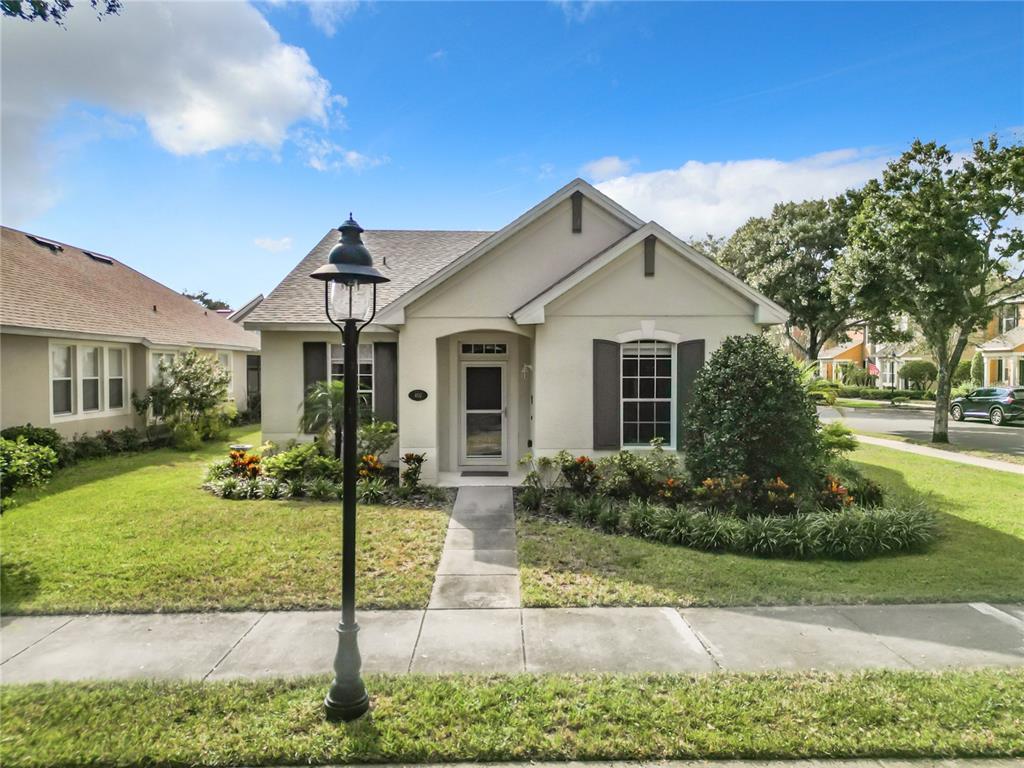 Picture of 402 Ravenshill Way, Deland, FL 32724