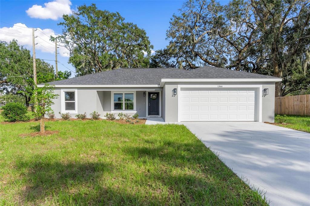 Picture of 1366 Peters Drive, Leesburg, FL 34748