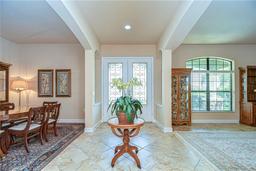 Picture of 2727 Colewood Lane, Dover, FL 33527