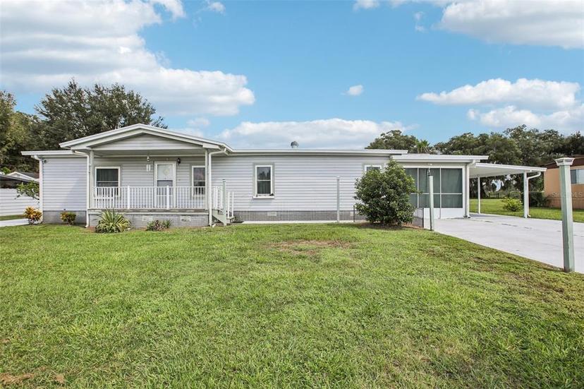 Picture of 10037 SE 24Th Drive, Webster FL 33597