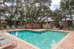 Picture of 1500 Mahogany Lane Unit 605, Palm Harbor, FL 34683