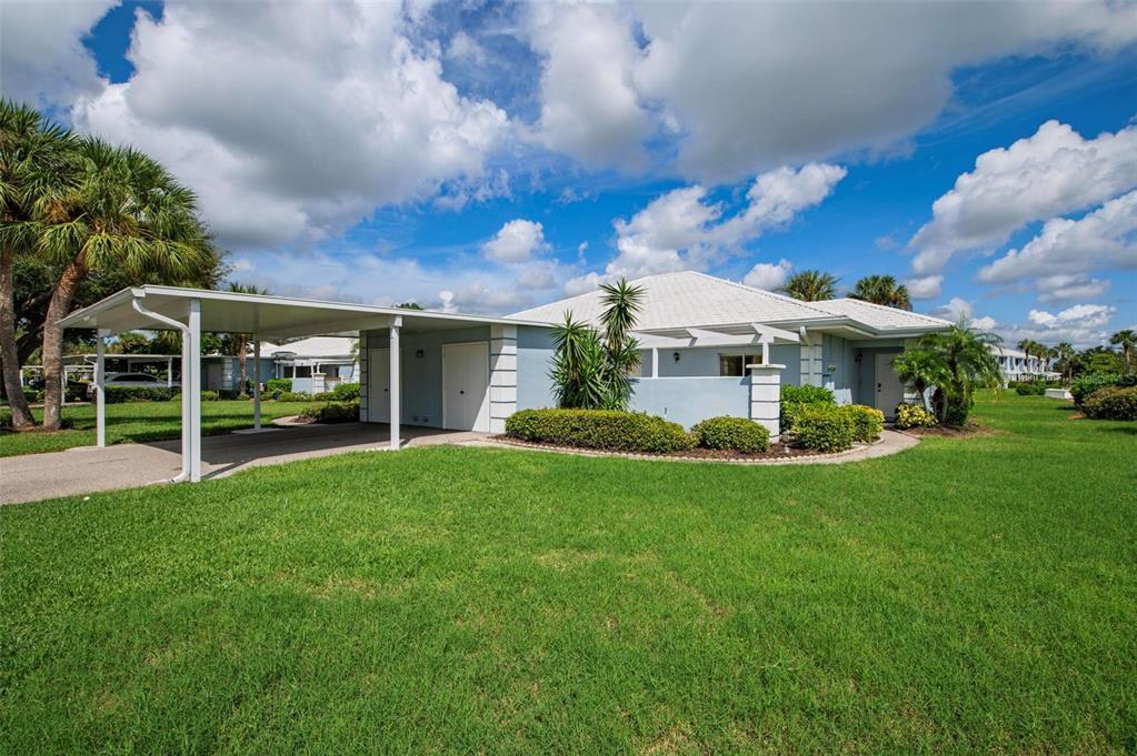 Picture of 451 Wexford Circle, Venice, FL 34293