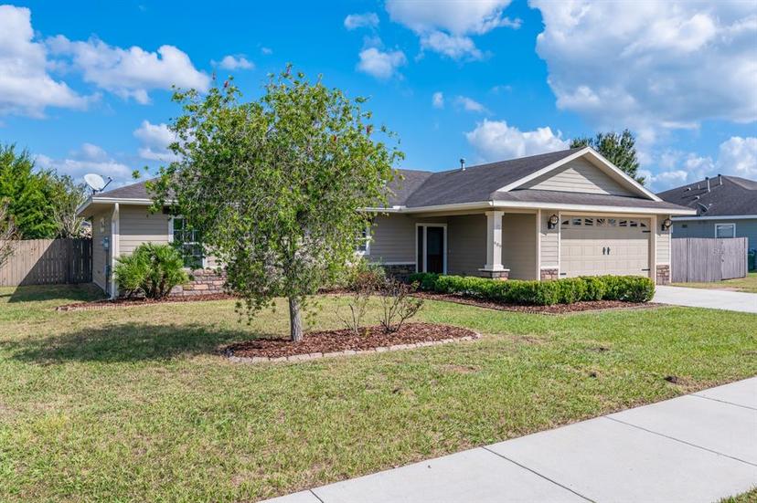 Picture of 909 NW 231St Way, Newberry FL 32669