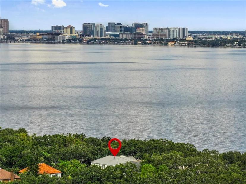 Picture of 4601 Bayshore Boulevard, Tampa FL 33611