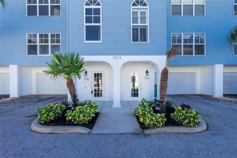 Picture of 3923 Cape Haze Drive Unit 306, Rotonda West FL 33947