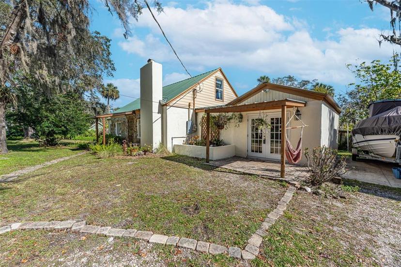 Picture of 10824 Palmetto Street, Riverview FL 33569