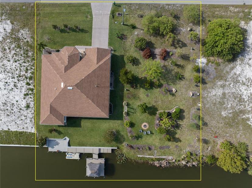 Picture of 325 NE 5Th Terrace, Cape Coral FL 33909