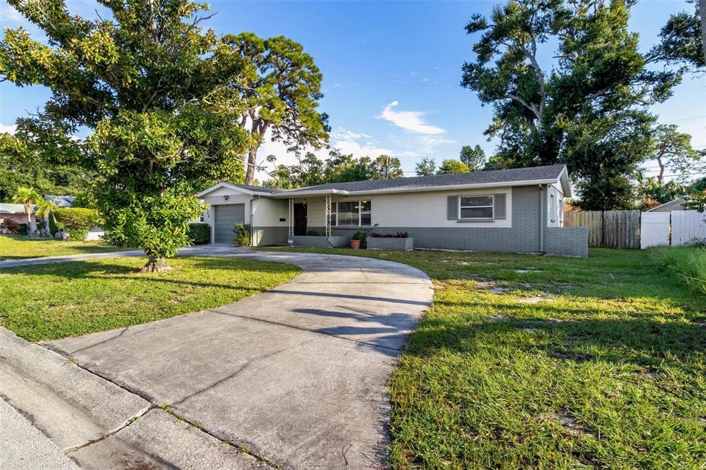 Picture of 1366 62 Place S, St Petersburg, FL 33705