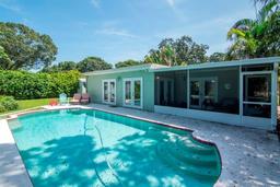 Picture of 3623 S Gardenia Avenue, Tampa, FL 33629