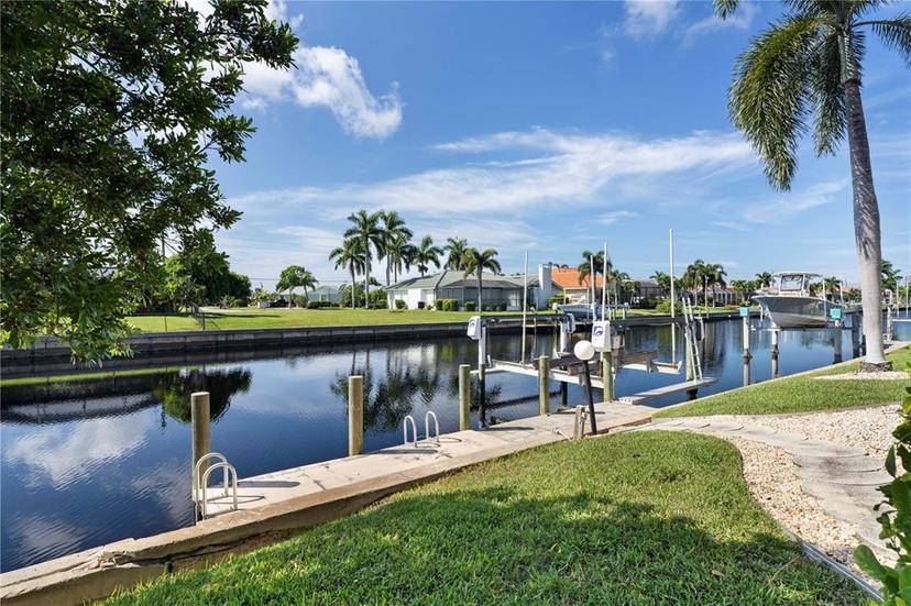 Picture of 2185 Via Esplanade, Punta Gorda FL 33950