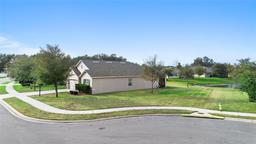 Picture of 811 Grand Park Court, Deland, FL 32724