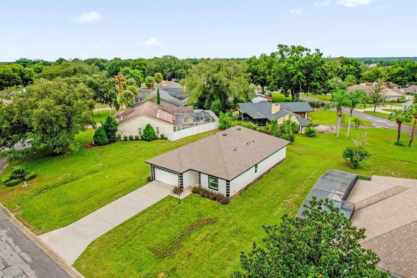 Picture of 34001 Valencia Drive, Leesburg FL 34788