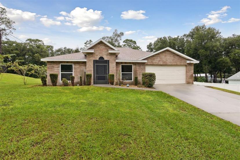 Picture of 429 W Wisconsin Avenue, Orange City FL 32763