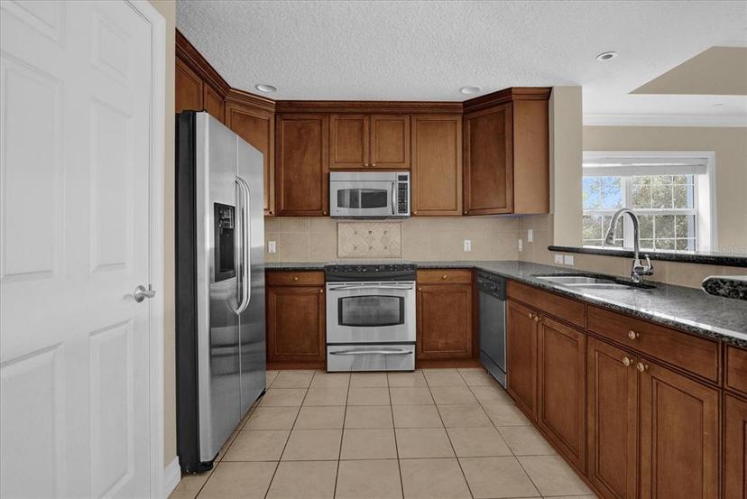 Picture of 7650 Whisper Way Unit 301, Reunion FL 34747